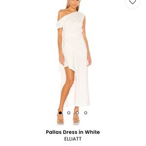 NWT Elliatt Pallas dress in white - Medium